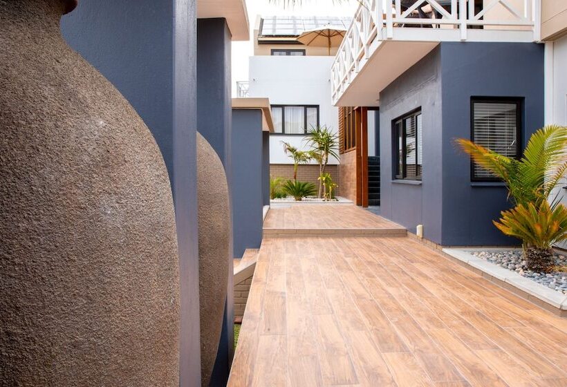هتل Swakopmund Sands