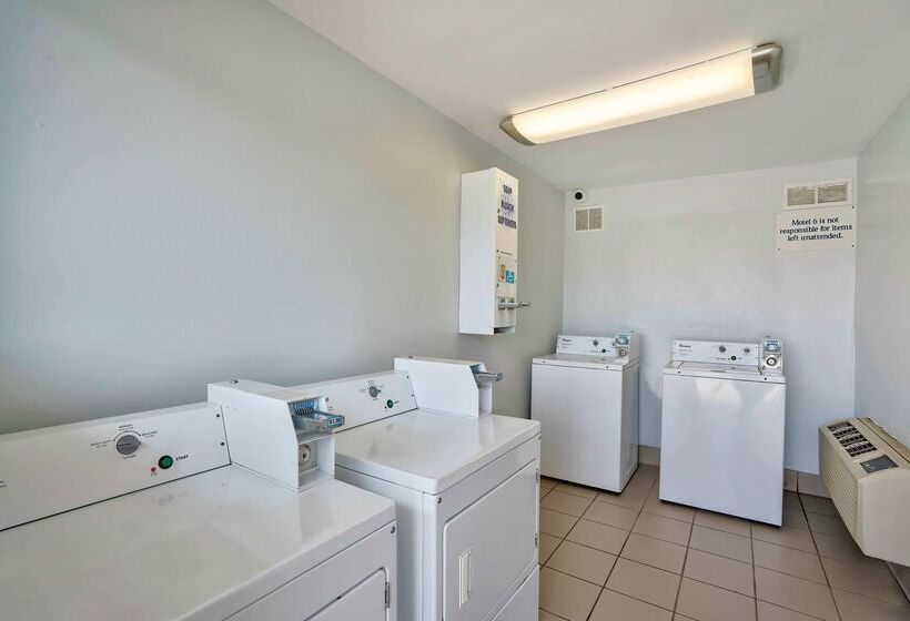 Motel 6 lumberton, Nc