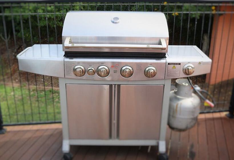 Мотель Avocado Motor Inn