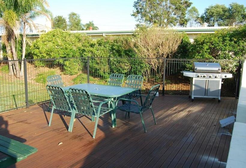 Мотель Avocado Motor Inn