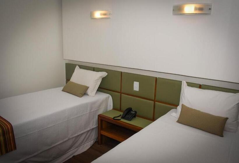 בית מלון כפרי Genus Beach