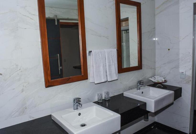 בית מלון כפרי Genus Beach