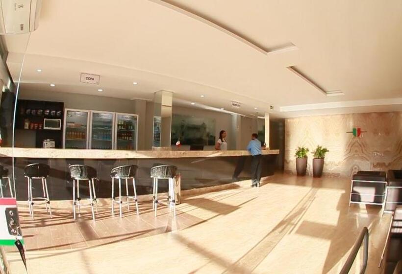 호텔 Italian Palace