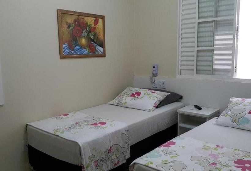 בית מלון כפרי La Madre