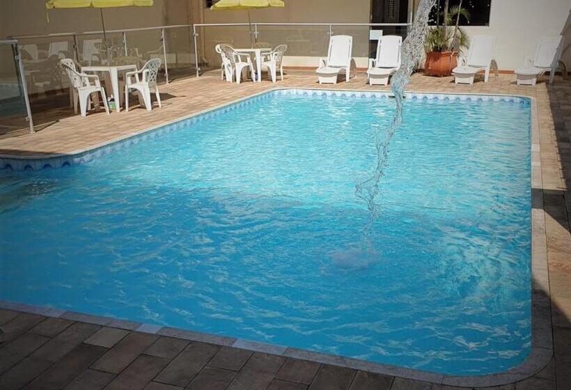 בית מלון כפרי La Madre