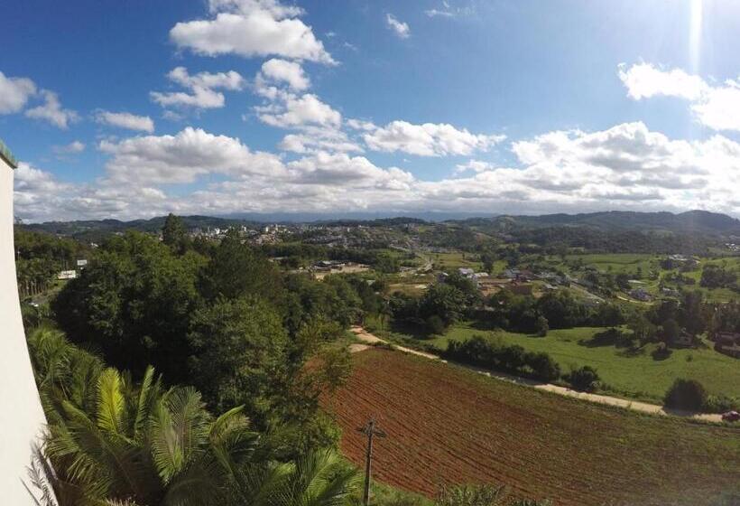 בית מלון כפרי Real Nob