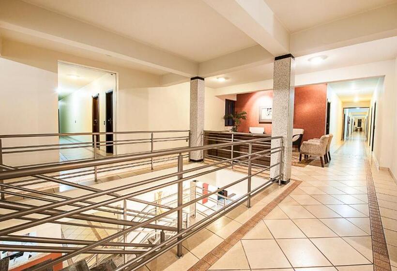 酒店 Reisper Palace