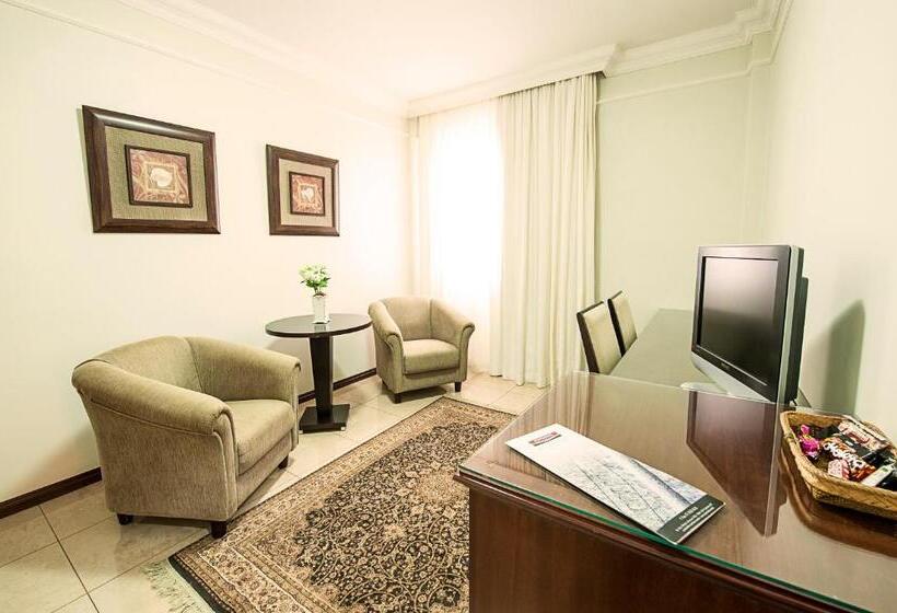 酒店 Reisper Palace