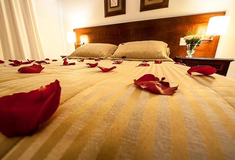 酒店 Reisper Palace