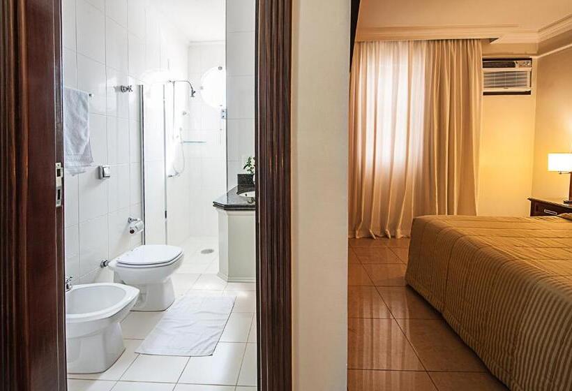 酒店 Reisper Palace