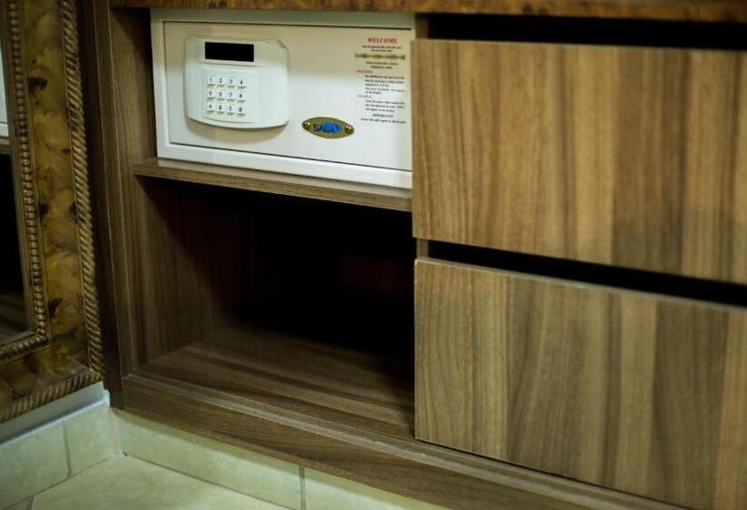 酒店 Reisper Palace