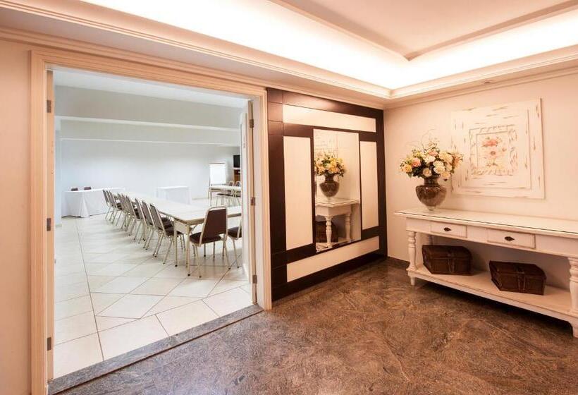 酒店 Reisper Palace