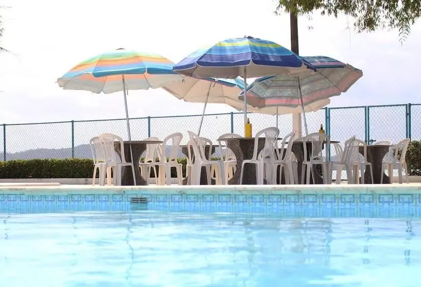 Hotelli Salinas Praia