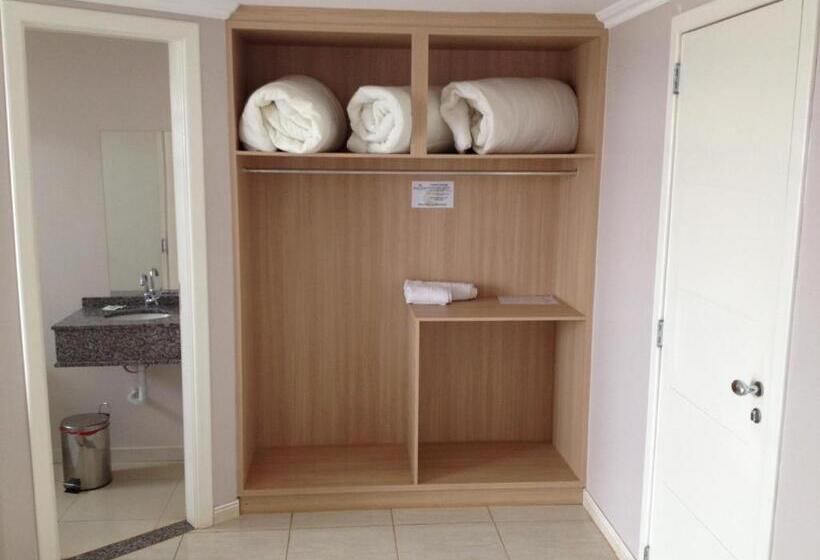 فندق Cedro Palace