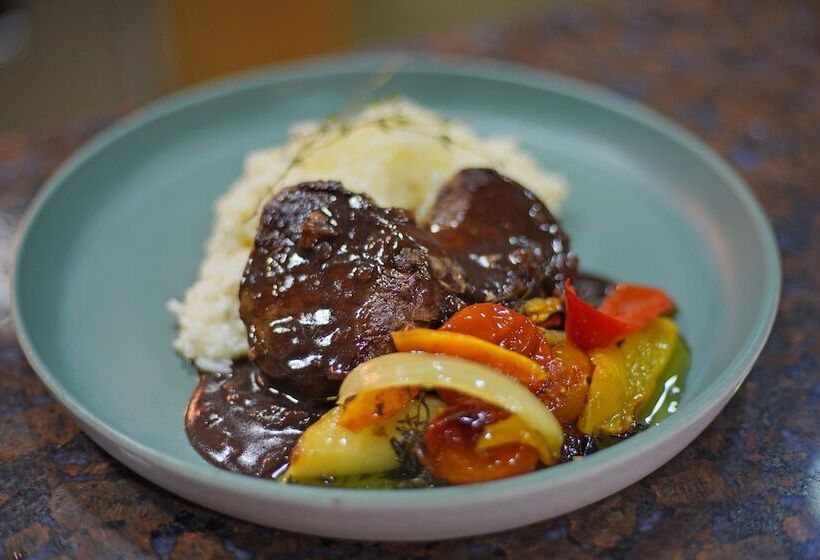 酒店 Cliffside Luxury Inn