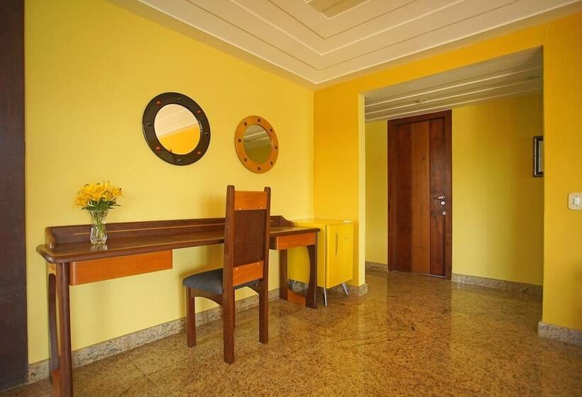 酒店 Cliffside Luxury Inn