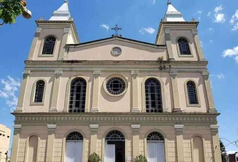 Hotelli Obino
