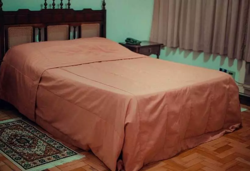 Hotelli Obino