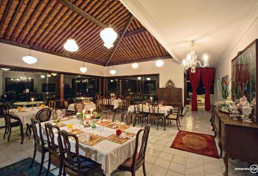 ホテル Pousada Do Alto