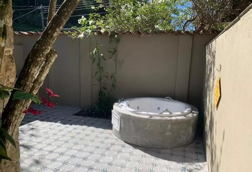 ホテル Pousada Pontal Gardens