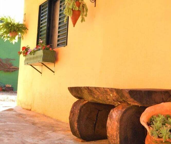 호텔 Pousada Villa Três