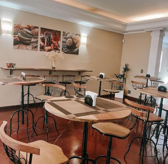 هتل Vale Valparaíso Inn  Polo Gastronômico