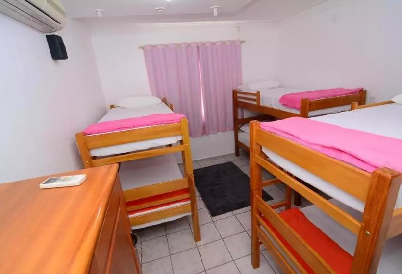 Tanan Hostel