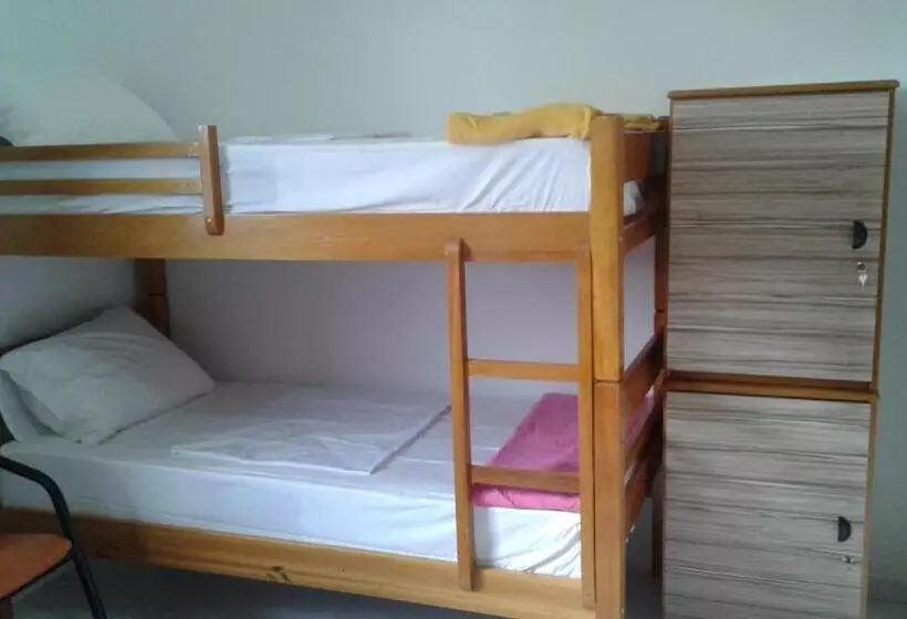 Tanan Hostel