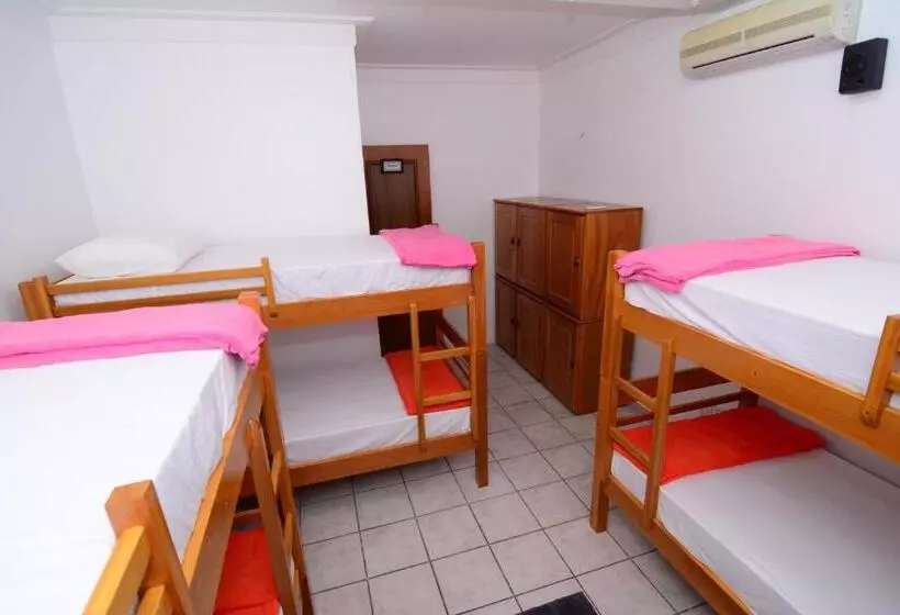 Tanan Hostel