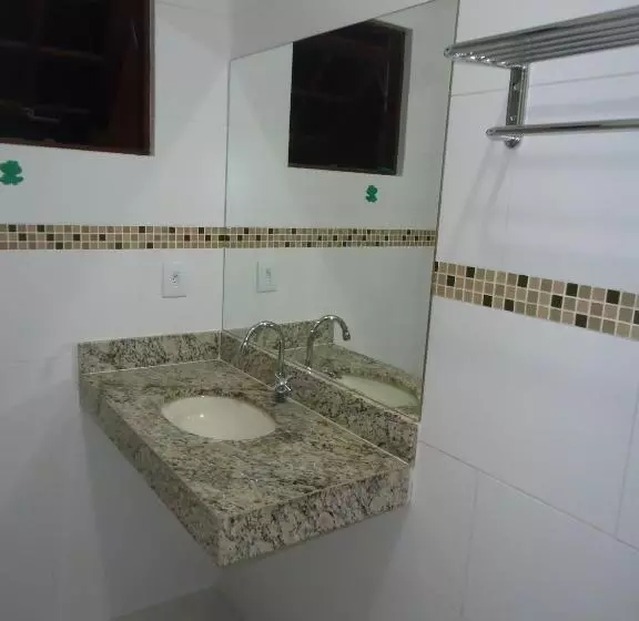 Harmoni Hostel & Pousada