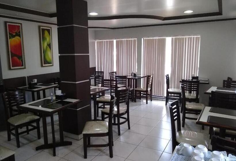 בית מלון כפרי Crystal Palace