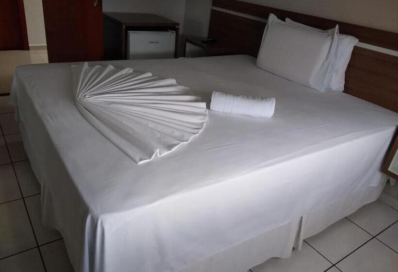 בית מלון כפרי Crystal Palace