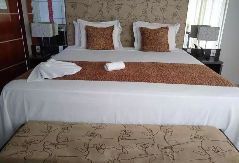 Hotelli Crystal Palace