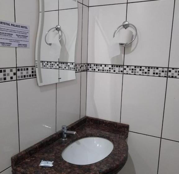 בית מלון כפרי Crystal Palace