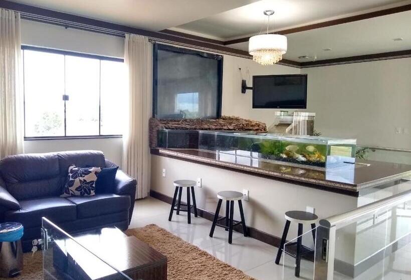 בית מלון כפרי Crystal Palace