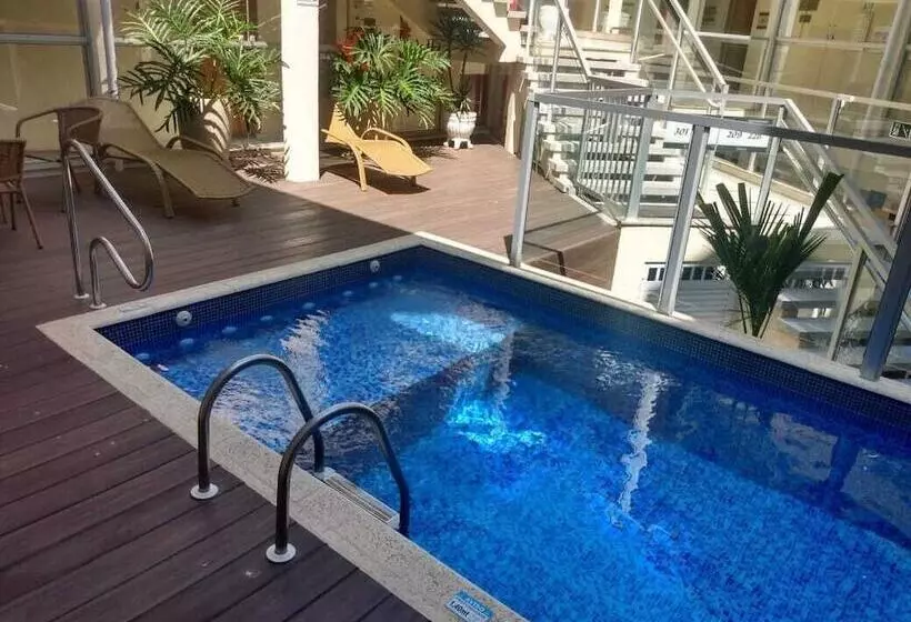ホテル Ferian Plaza