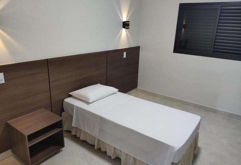 Firenze Hotel Votuporanga Próximo Ao Assary Clube De Campo E O Centro De Lazer Do Trabalhador By