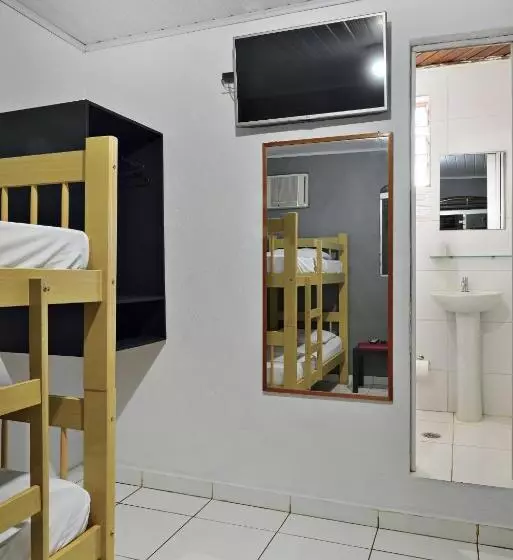 ホテル & Hostel Ribeirao