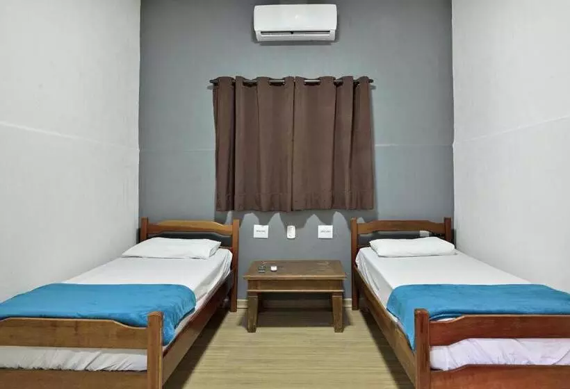 ホテル & Hostel Ribeirao
