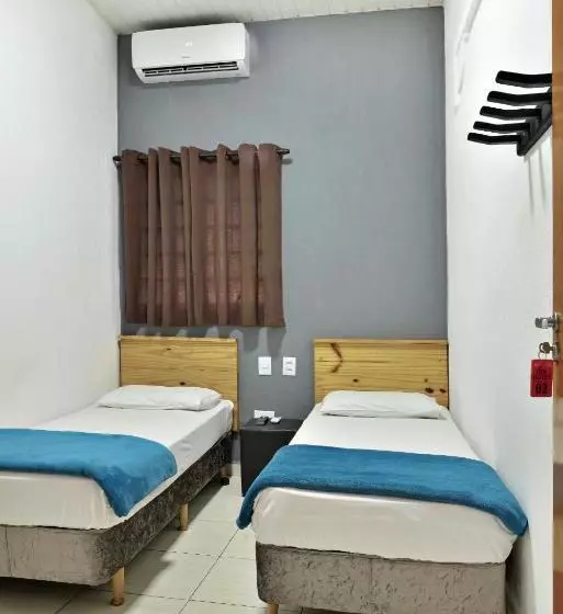 ホテル & Hostel Ribeirao