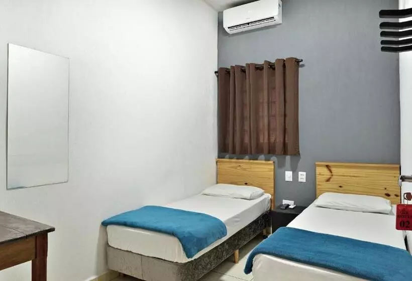 ホテル & Hostel Ribeirao
