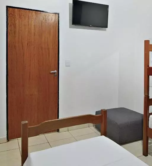 ホテル & Hostel Ribeirao