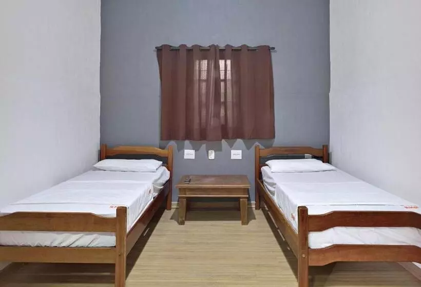 ホテル & Hostel Ribeirao