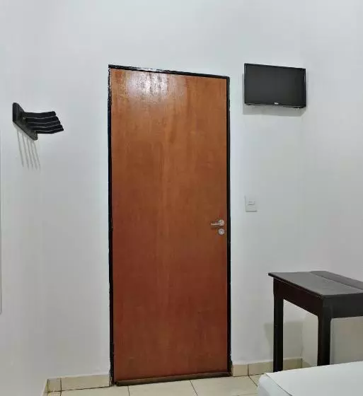 ホテル & Hostel Ribeirao