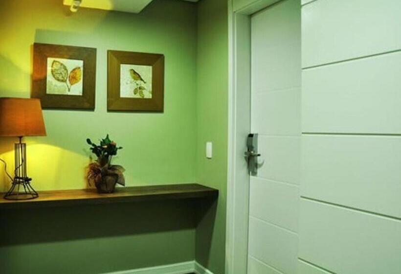 Отель Petry Plaza