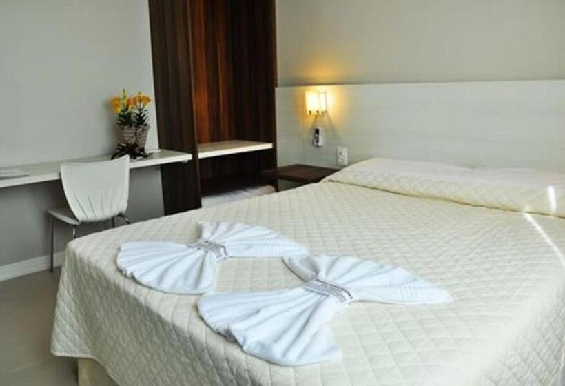 Отель Petry Plaza