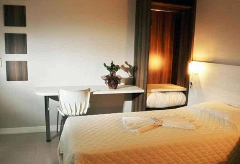 Отель Petry Plaza