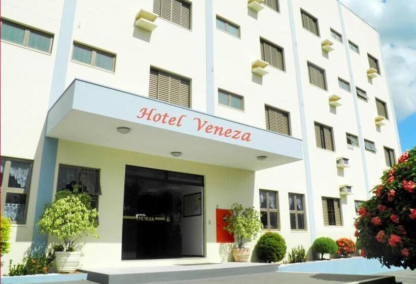 Отель Veneza
