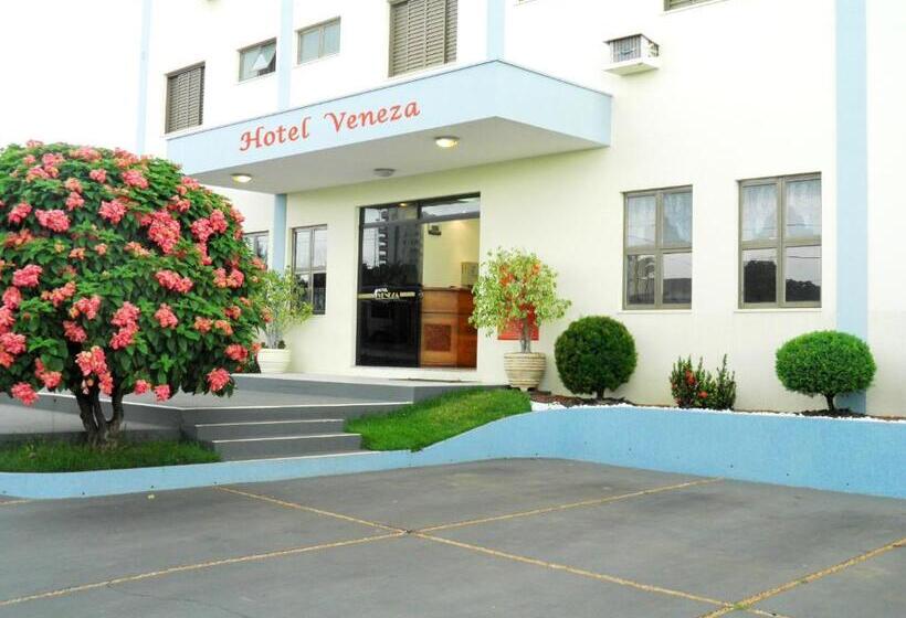 Отель Veneza