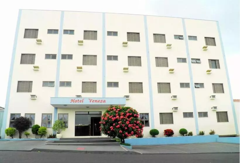 ホテル Veneza